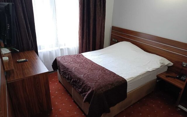 Pirotel Hotel