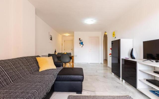 Apartment 925
