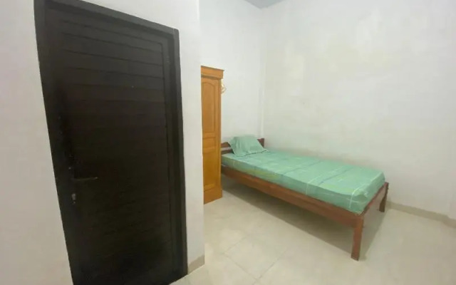 Hotel O Almeerah Homestay Syariah Near RS Hermina