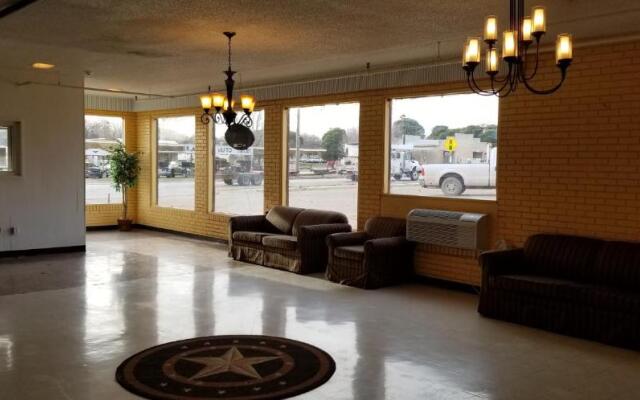 Americas Premier Inn