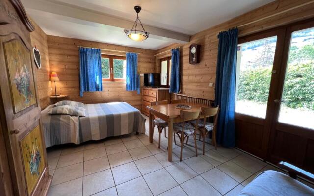 Petit Lutin 1 - Studio dans chalet sur les pistes