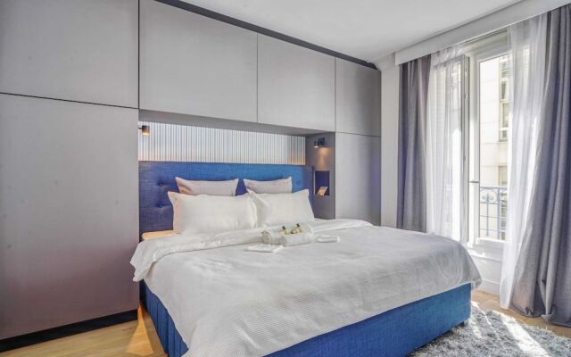 Luxe Apartment Near Père Lachaise Cemetery