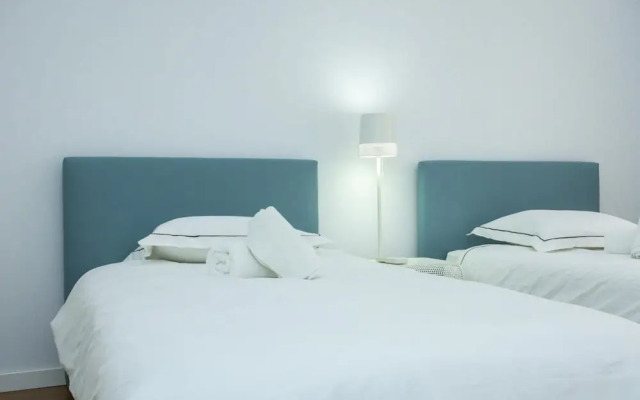 Luxury Picadeiro Apartment by Rent4all