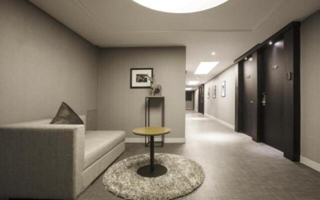 Number 25 Hotel