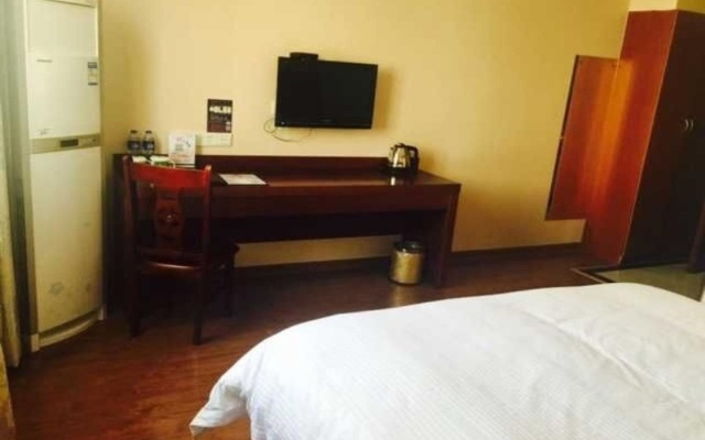 GreenTree Alliance Nantong Qidong Chengdong Bus Station Renmin East Road Hotel – Guest Rooms – Nantong