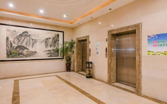 Tanghe Hotel