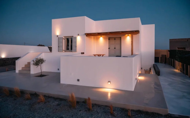 Assyr Getaway - Santorini Cozy Cycladic Retreat