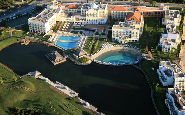 Domes Lake Algarve
