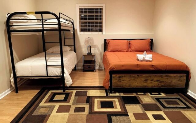 Room in House - The Master Haven Cozy Private Room