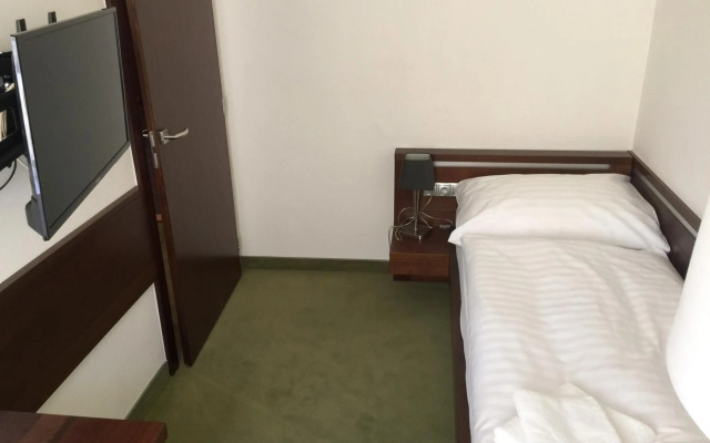 Arkada Hotel