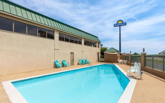 Days Inn Clarksville North