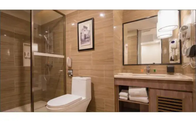 Auden  International  Hotel