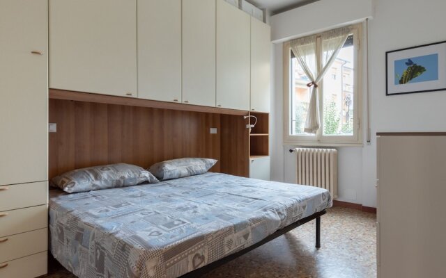 Simplistic Holiday Home in Salò near Lake Beach