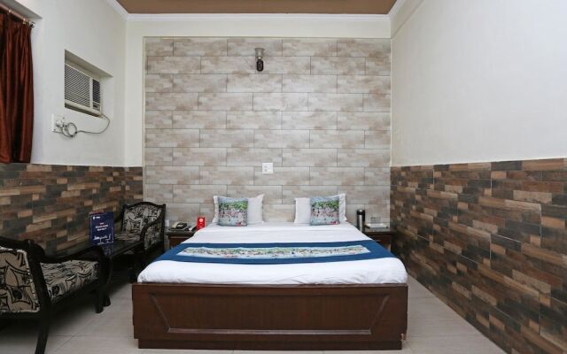 OYO 4319 Hotel Great Periwal
