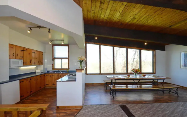 5 Bed Blue Mountain Loft