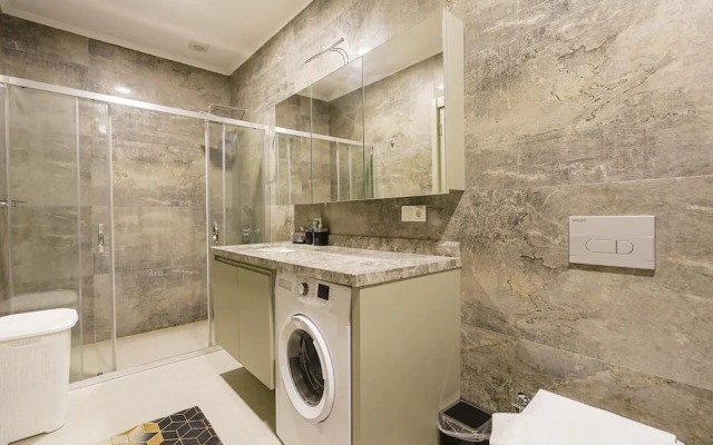 Sea View Stylish Flat w Shared Pool in Alanya