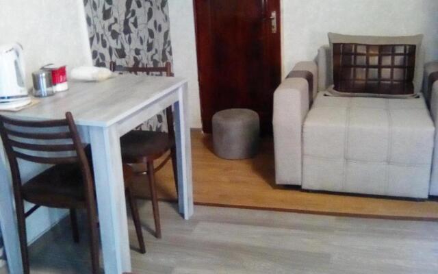 Guest house UTA