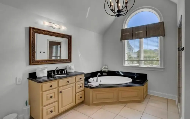 Beachwood East 5 by Wild Dunes With Amenities