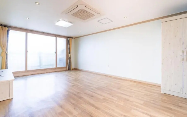 Yeosu Moranggee Pension