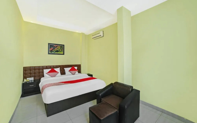Super OYO 90565 Wesly House