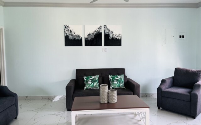 Luxury Apartments and Rooms The Lagoons