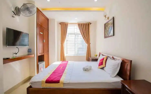 SeaSala Hotel Ho Quy Ly