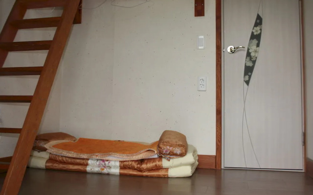 Hanok House with Gourds