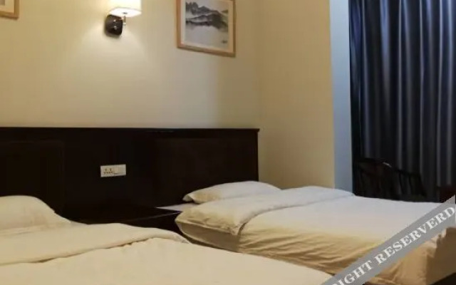 Xinyu Yijun Hotel