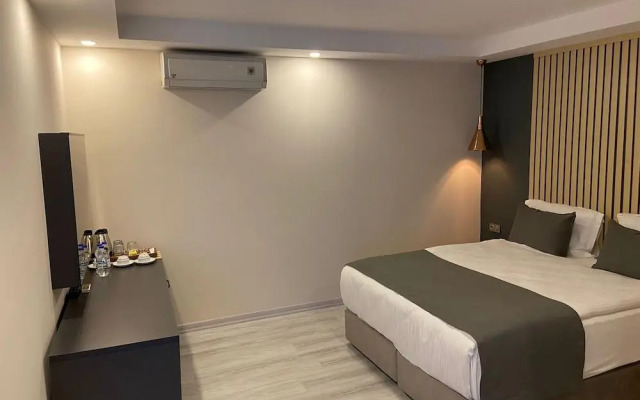 Antik Hotel House