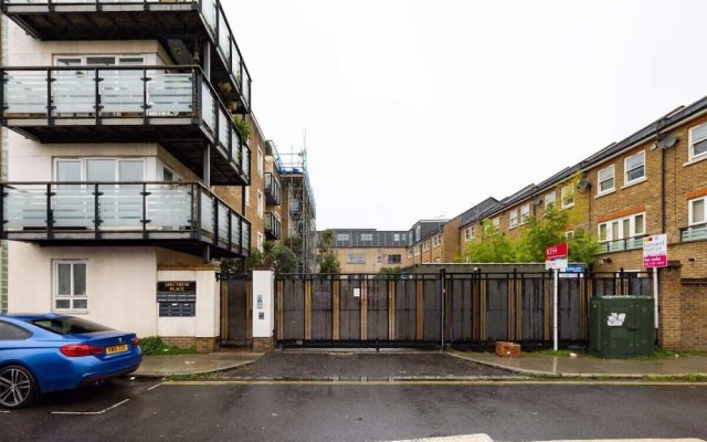 The Walworth Hideout - Elegant 2bdr Flat