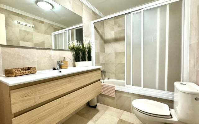 Carihuela Playa Los Nidos 1