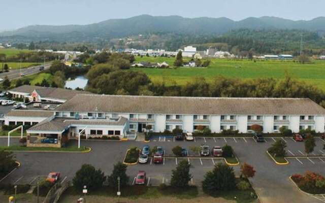 The Tillamook Inn