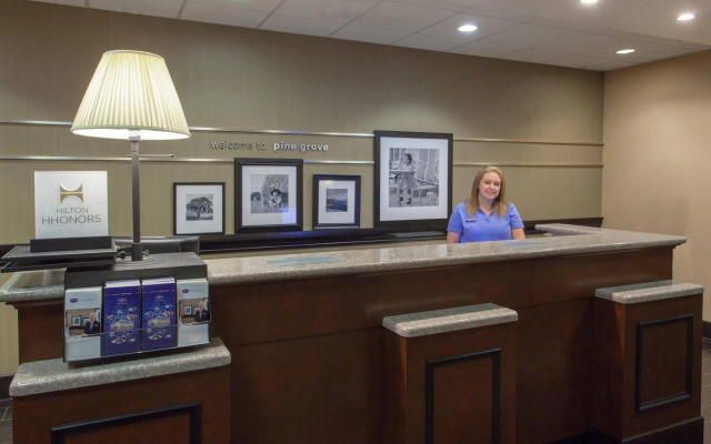 Hampton Inn Pine Grove