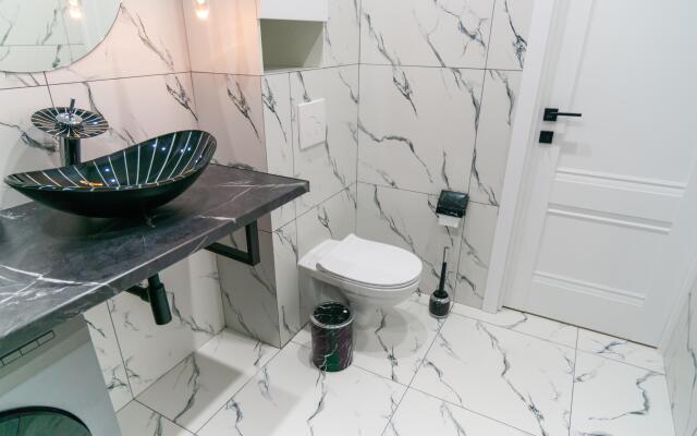 Home (Хоум) на улице Александра Матросова