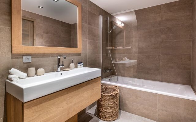 Whistler Lodge Penthouse T6 B13-14