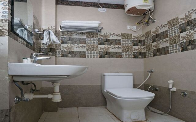 OYO 9476 Hotel Mittal