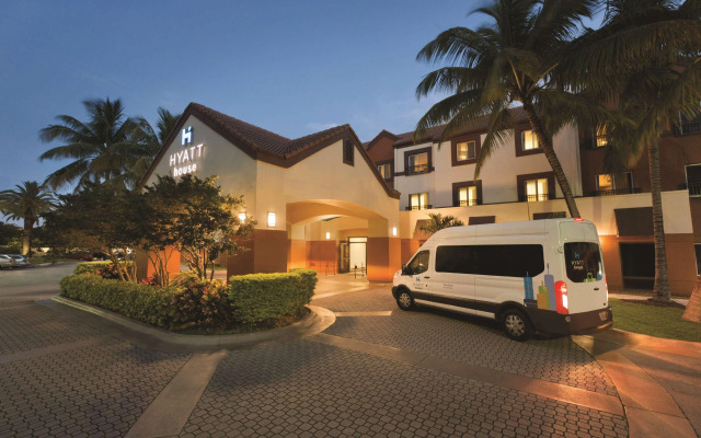 HYATT house Miami Airport