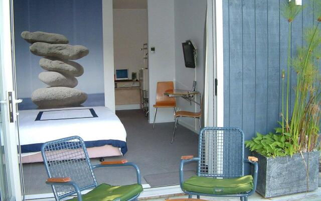 Baystay Bed & Breakfast