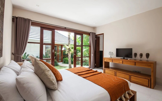 Villa Imbuh 2 – Guest Rooms – Tibubeneng