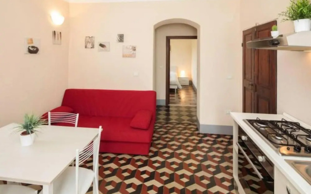 Lovely Holiday Flat With Shared Pool in Lerici