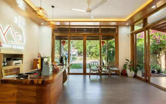 Naomi Resort