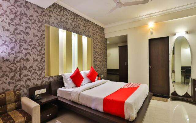 OYO 18373 Hotel Europa Inn