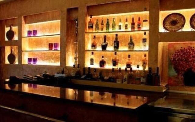 Hotel Samraj