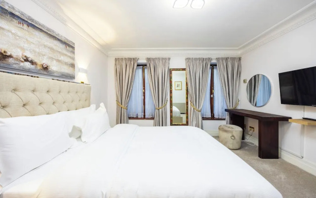 Carlton Court - Mayfair