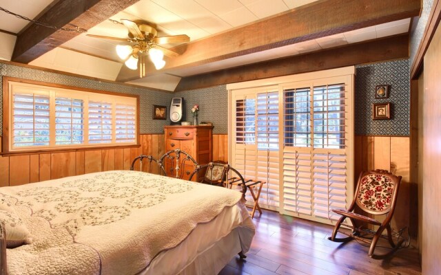 Yosemite Wonderland Chalet