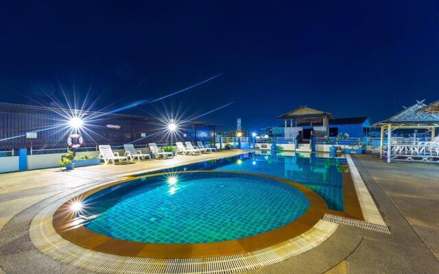 Issara Patong Beach