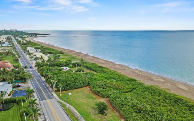 Ocean Drive Villas- Unit A