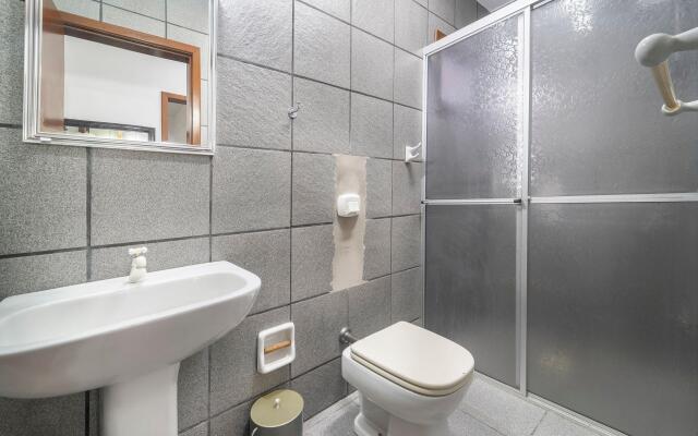 Aluguel Casa 3 Quartos para 8 Pessoas Bombas/SC