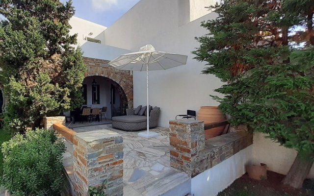 Andros 4 All Seasons Villas & Suites - Agios Petros