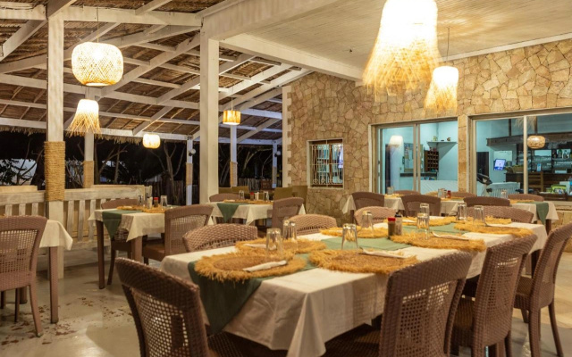Hotel Bungalows Royal Sakalava